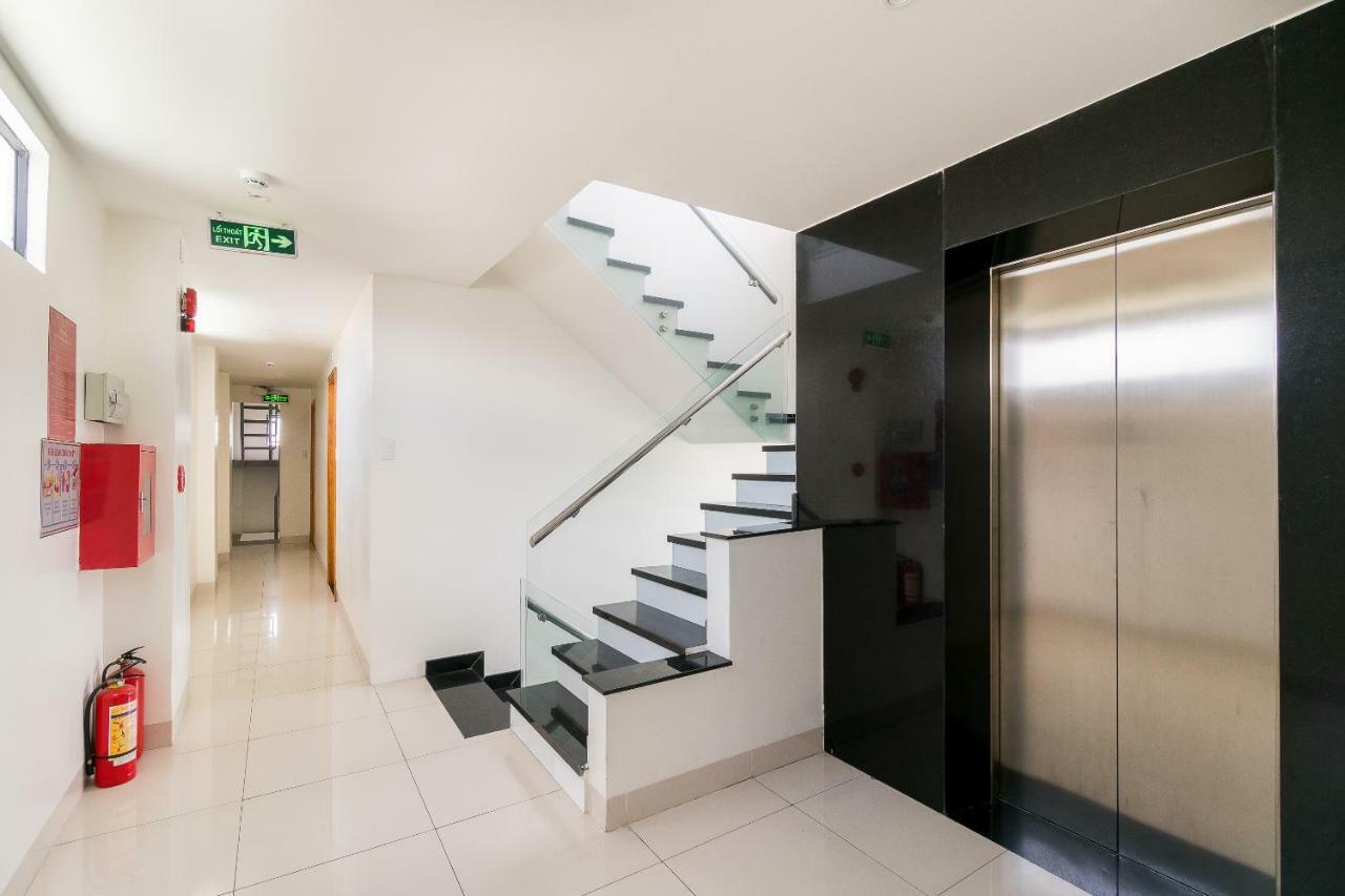 Oyo 284 Diamond Hotel ダナン市 エクステリア 写真
