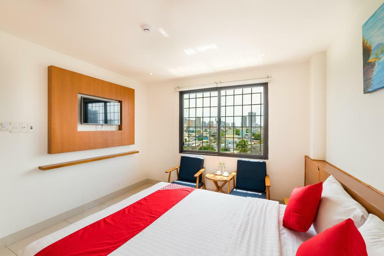 Oyo 284 Diamond Hotel ダナン市 エクステリア 写真