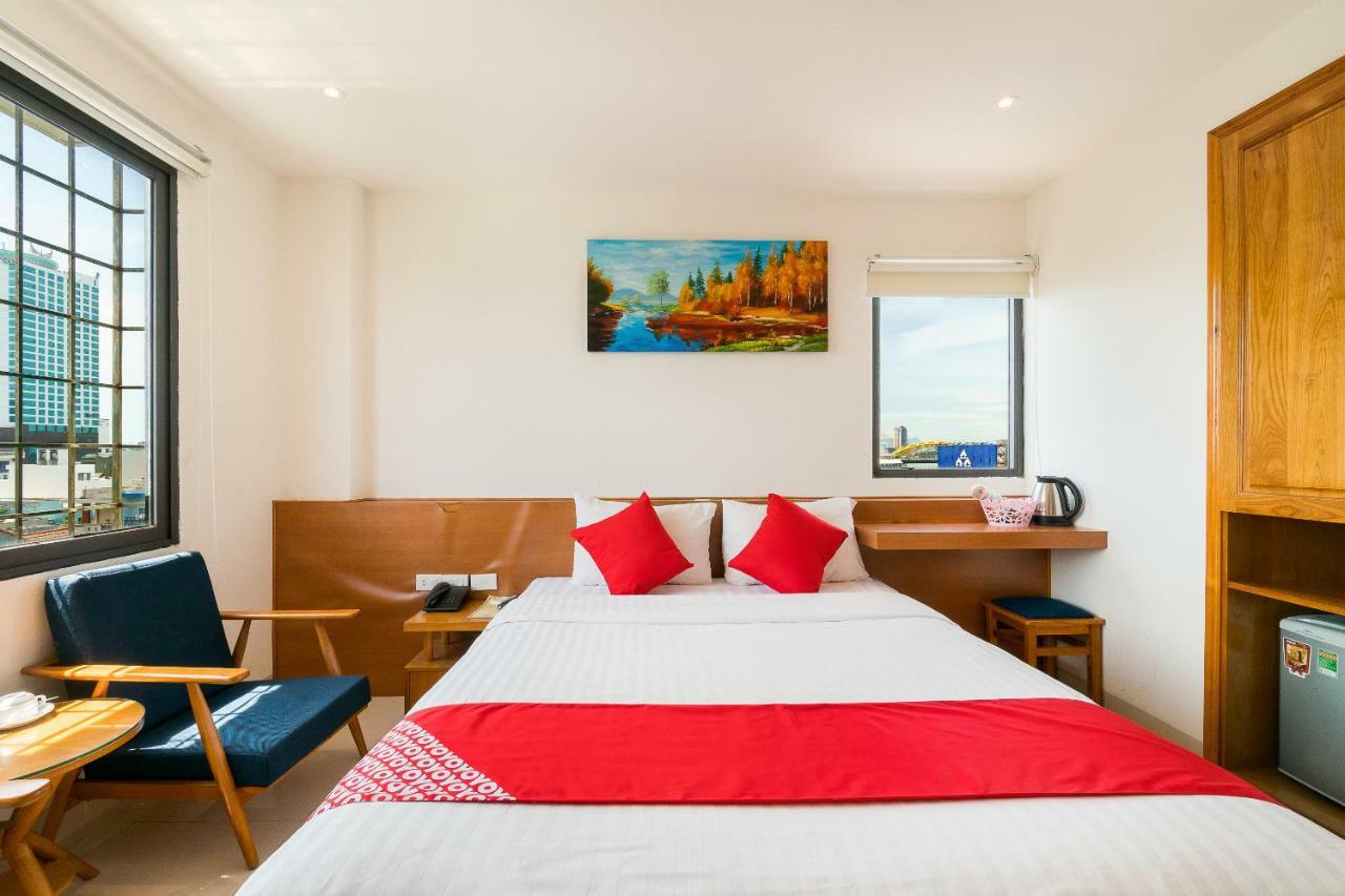 Oyo 284 Diamond Hotel ダナン市 エクステリア 写真