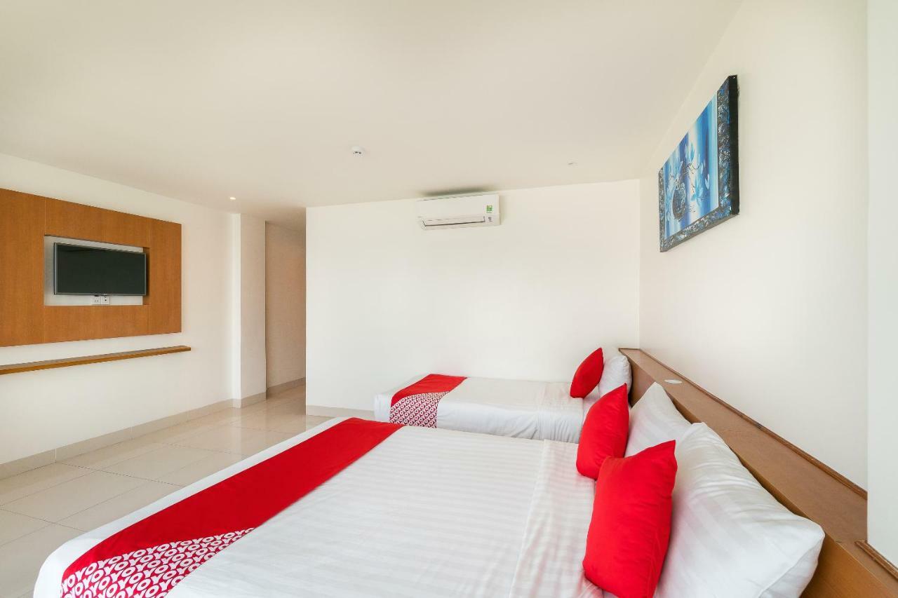 Oyo 284 Diamond Hotel ダナン市 エクステリア 写真