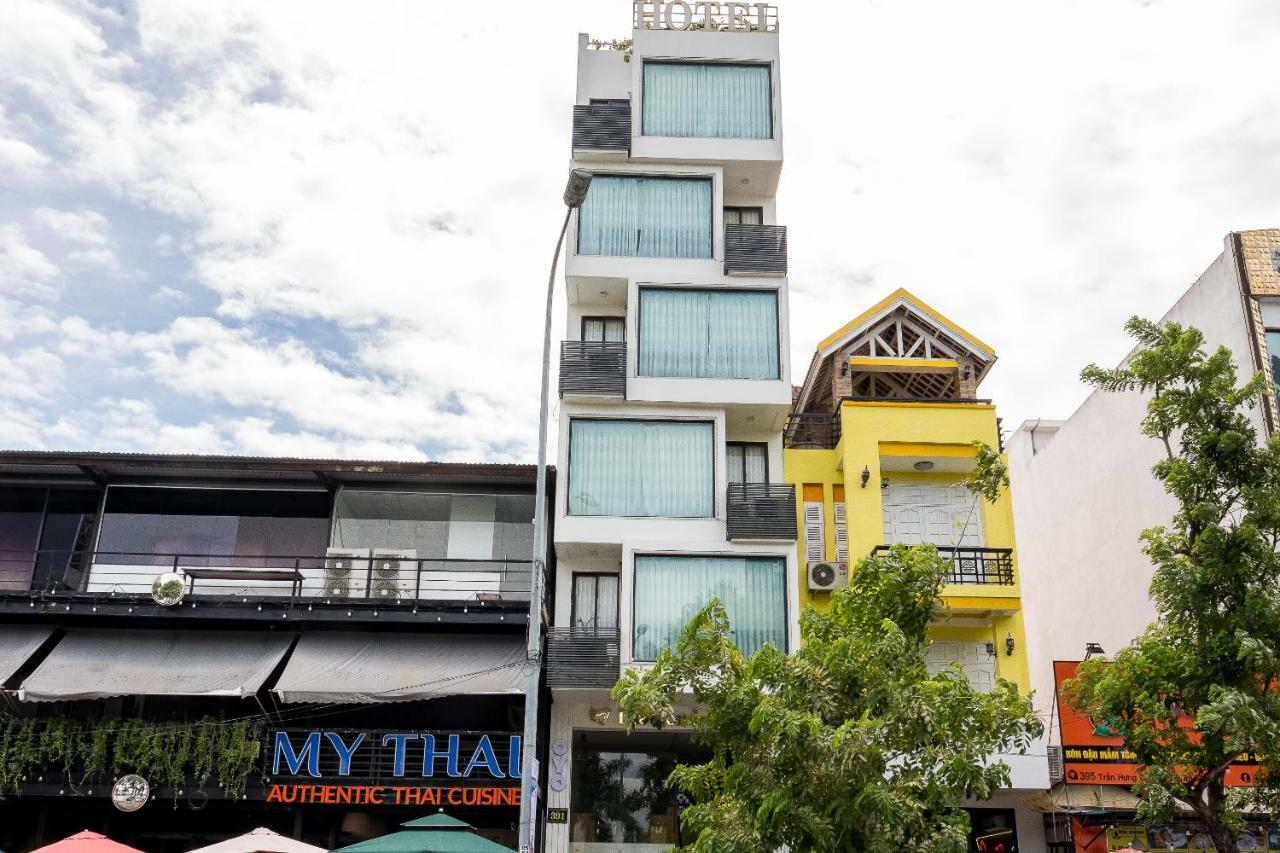 Oyo 284 Diamond Hotel ダナン市 エクステリア 写真